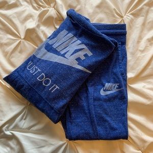 NIKE sweatshirt/sweatpants